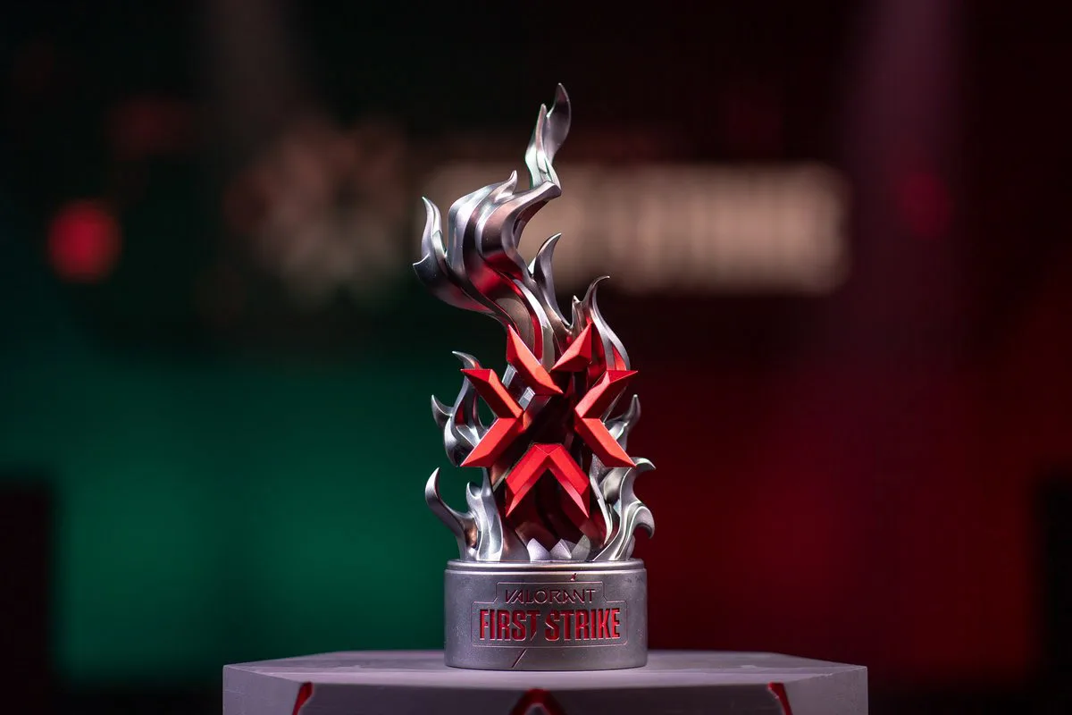 10 piala turnamen esports yang memiliki bentuk unik valorant