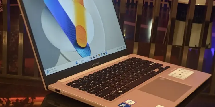 Asus vivobook 14 a1404vap 5